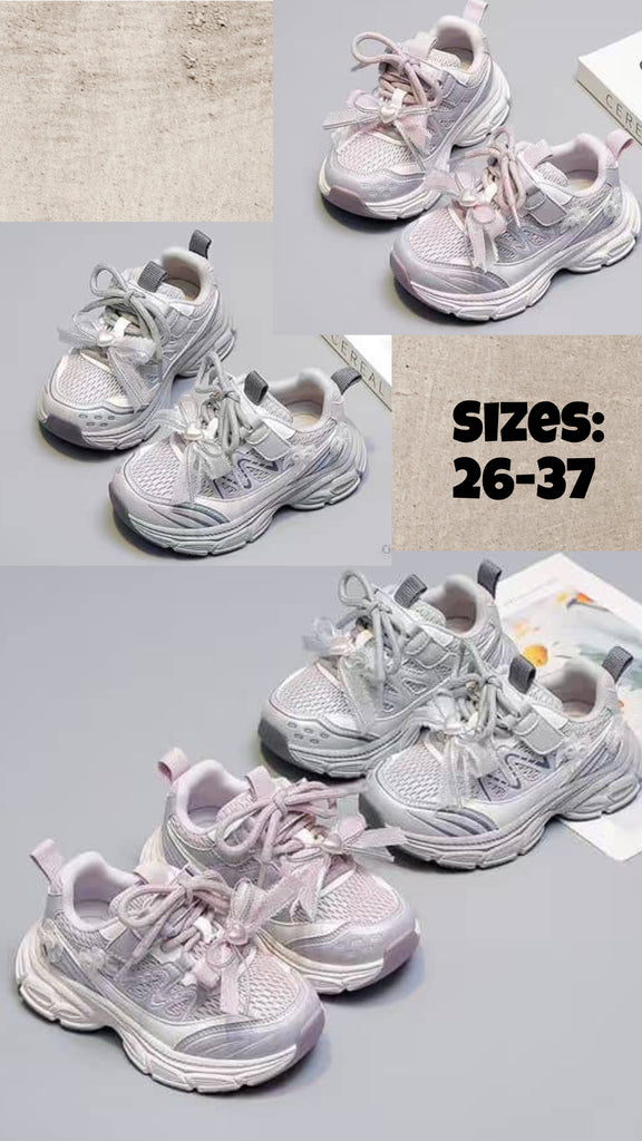 Mia Sneaker