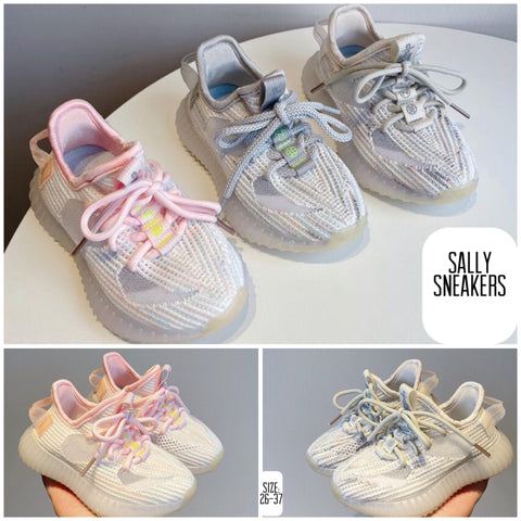 Sally Sneakers