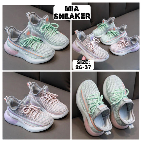 Mia Sneaker